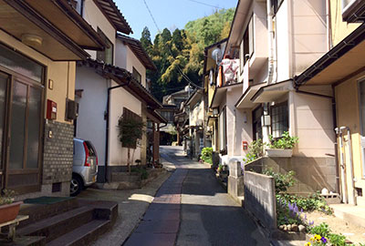 旅館前 道イメージ